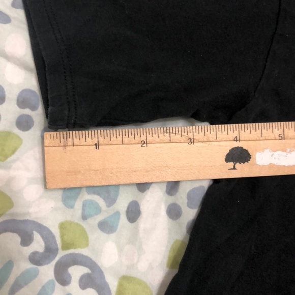 LEVI’S black tee size M and rainbow print KIDS - Picture 3 of 12